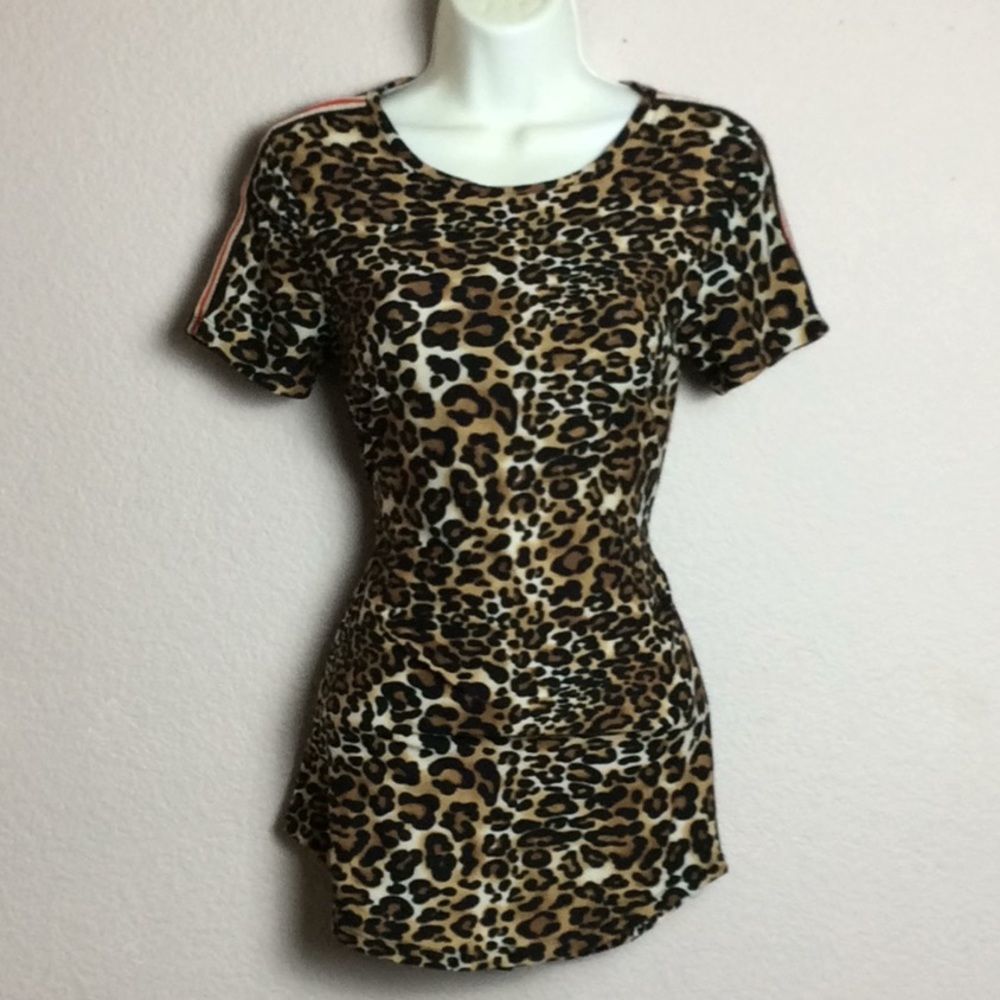 Hot kiss leopard blouse gold detail nwot